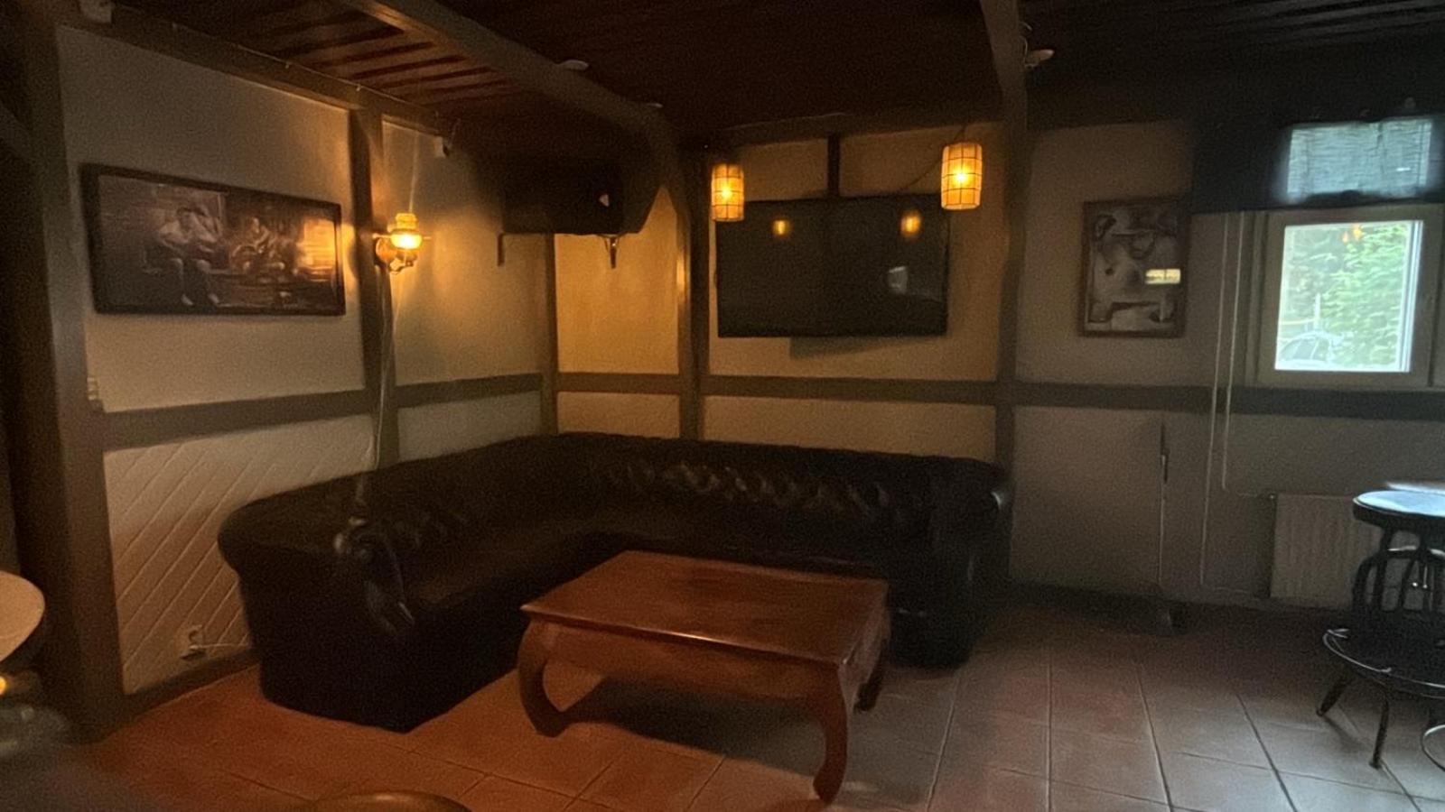 Hotelli Ravintola Tiilikka Rautavaara Exterior foto